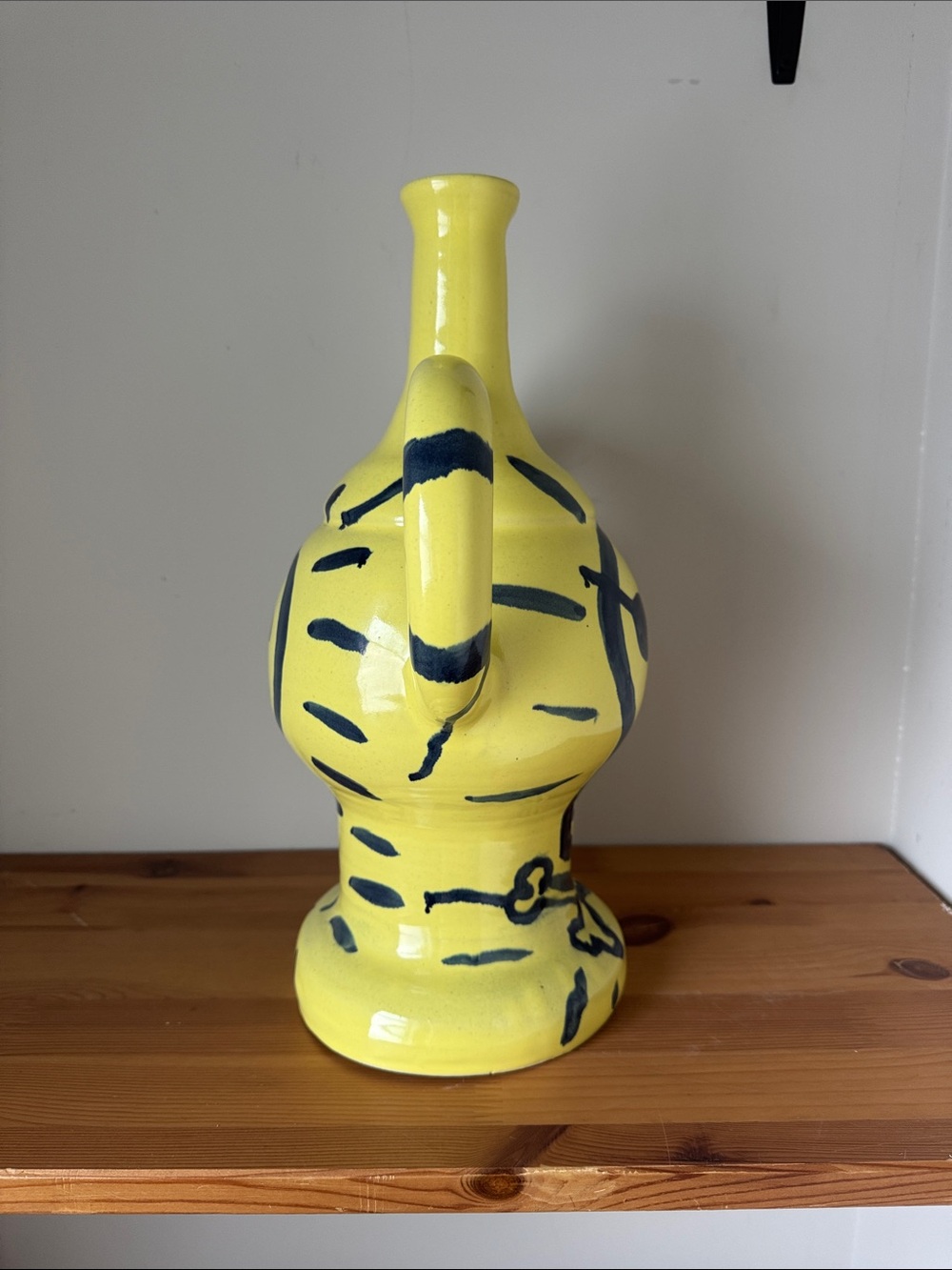 Ceramic Vase - Picture 3 of 7
